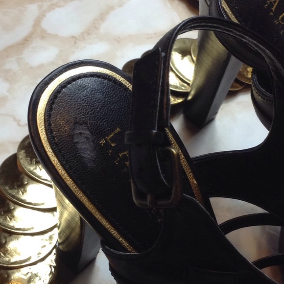 L A U R E N. R A L P H  Lauren Heels - Picture 7 of 8